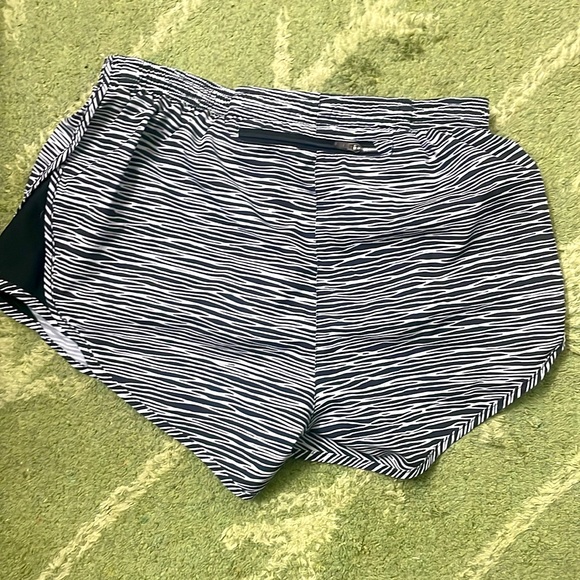 Zebra Nike shorts - Picture 2 of 2